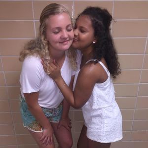 Meet your Posher, Avery